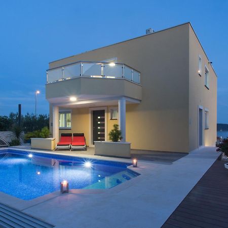 Villa-Split-Luxury-Heated Salt Water Pool-Up To 3 Family Kaštela Exterior foto