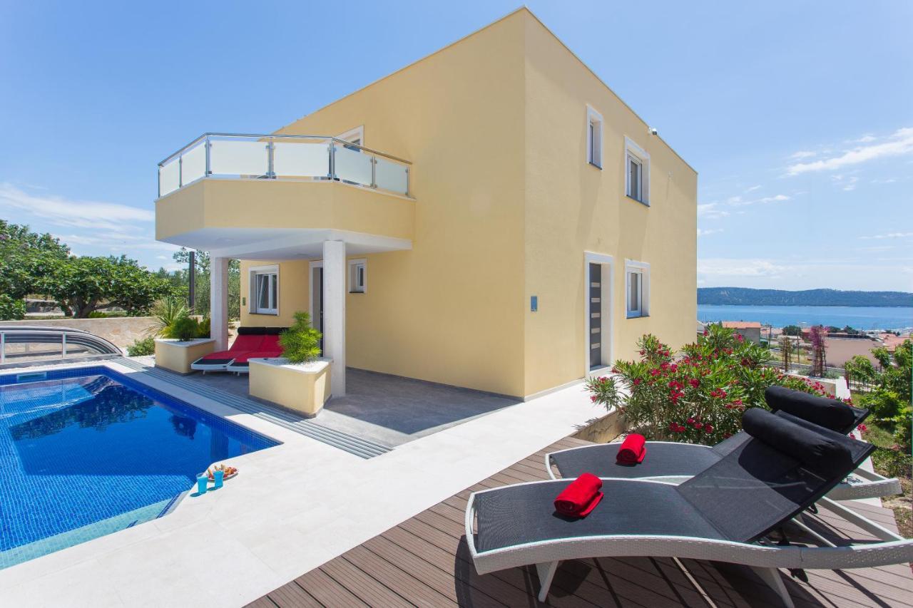 Villa-Split-Luxury-Heated Salt Water Pool-Up To 3 Family Kaštela Exterior foto