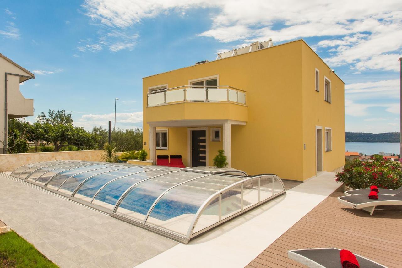 Villa-Split-Luxury-Heated Salt Water Pool-Up To 3 Family Kaštela Exterior foto