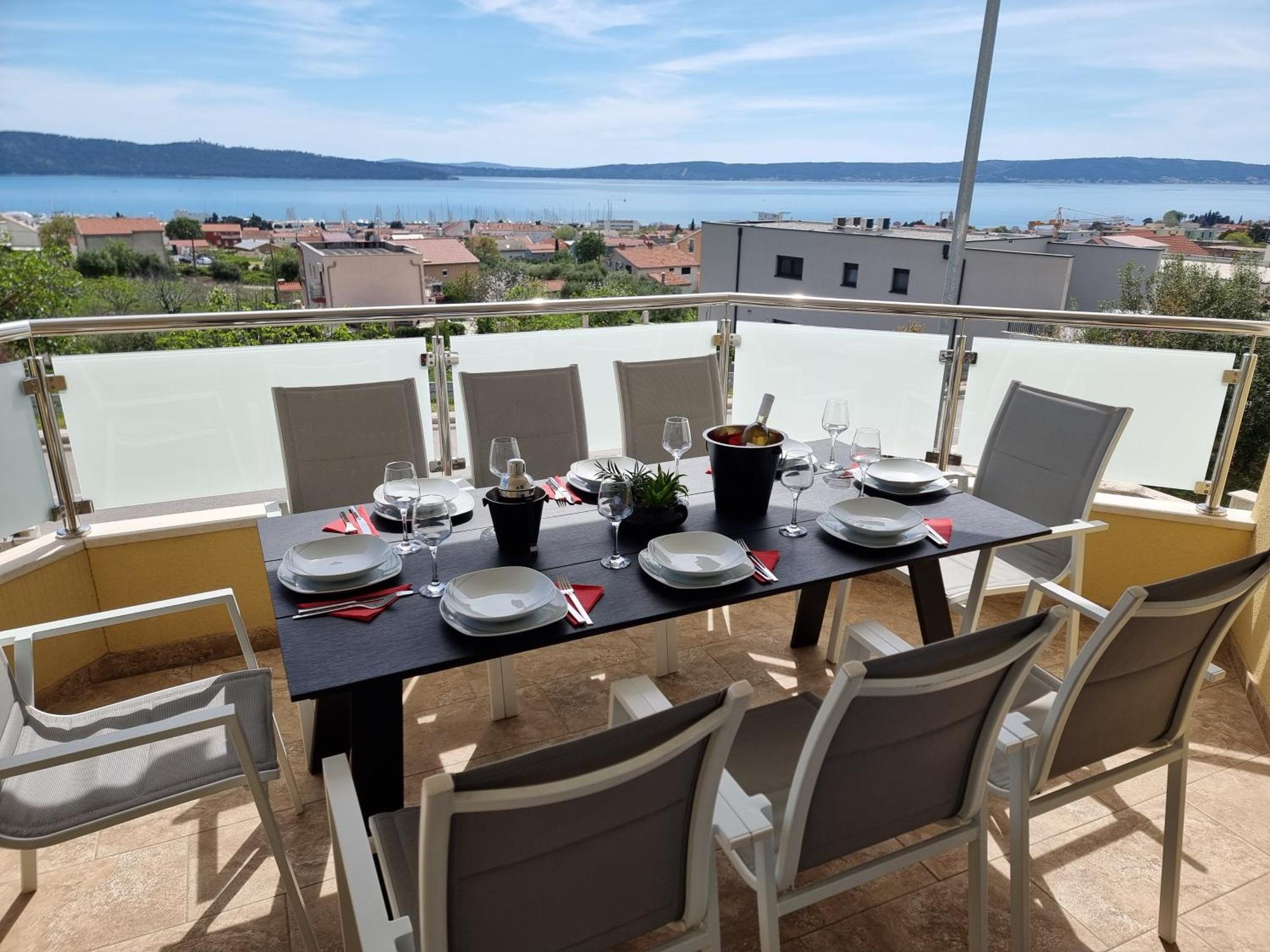 Villa-Split-Luxury-Heated Salt Water Pool-Up To 3 Family Kaštela Exterior foto